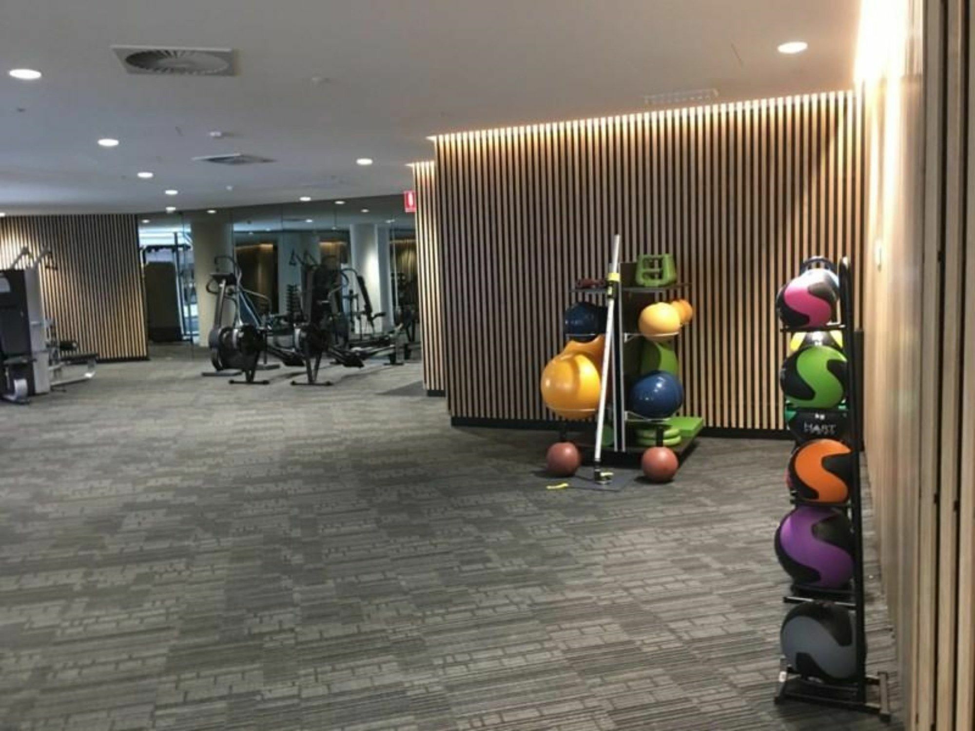 Wyndel Apartments - Riverside On Collins Melbourne Luaran gambar